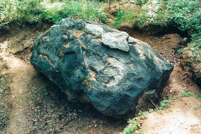 Канадский метеорит с внеземными иероглифами
