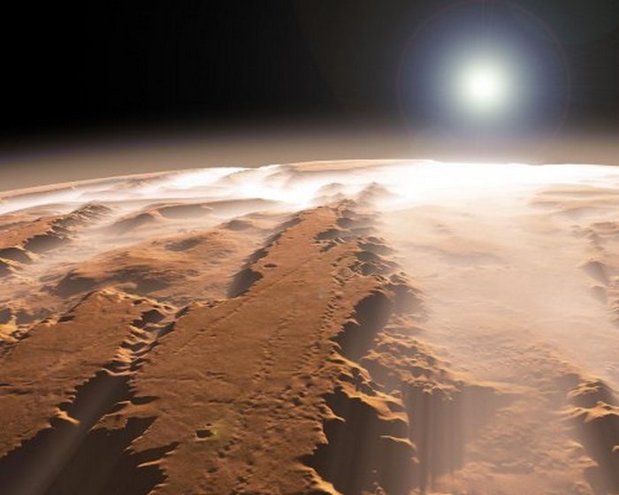 НАСА сфотографировало на Марсе загадочный круг