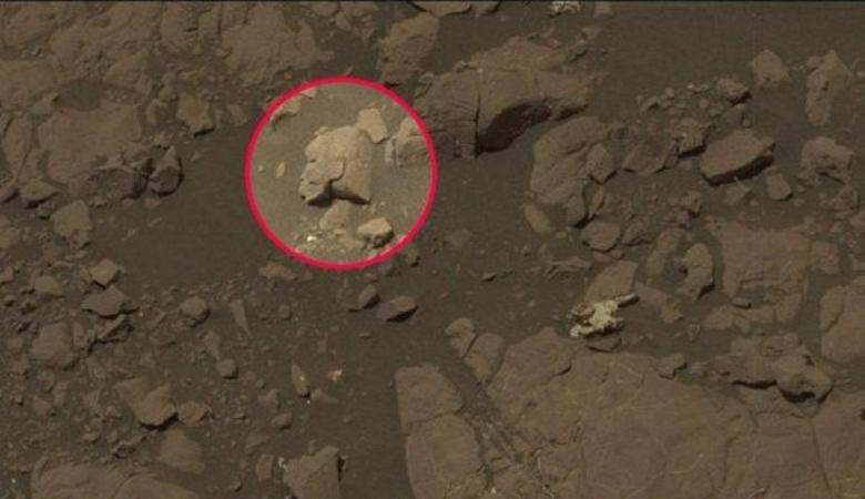 На Марсе обнаружили голову статуи