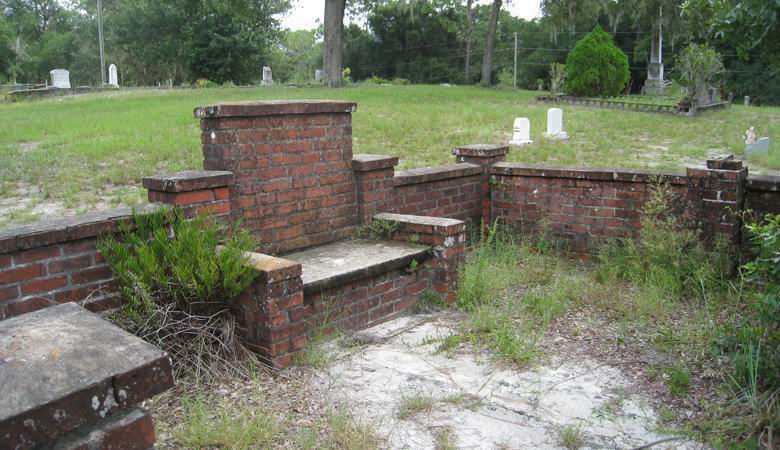 Загадочное «Кресло Дьявола» на флоридском кладбище
