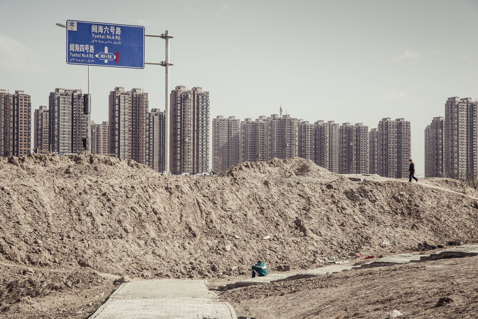 Для кого китайцы строят жуткие города-призраки