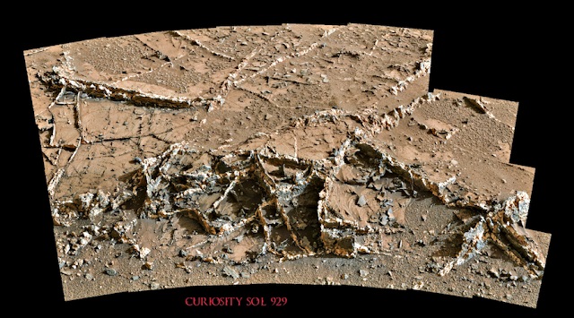 Уфолог нашел руины древней постройки на Марсе