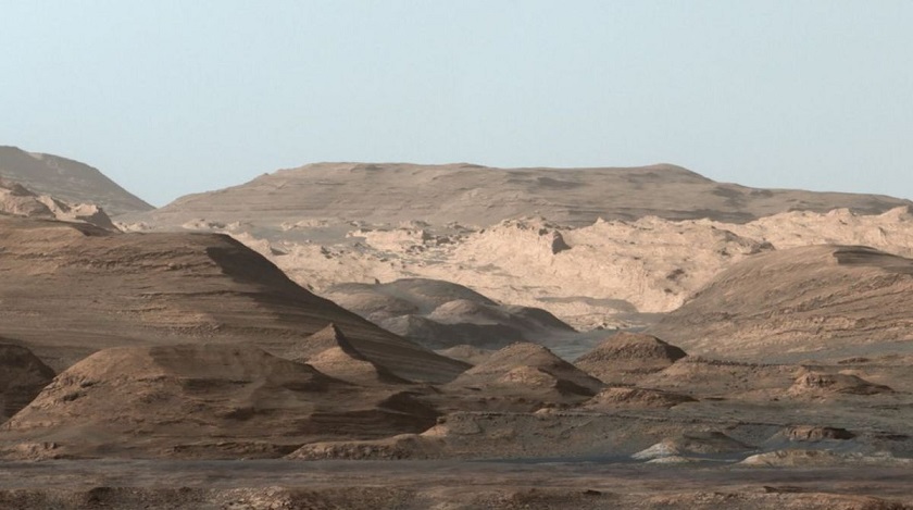 НАСА опубликовало новые впечатляющие снимки поверхности Марса