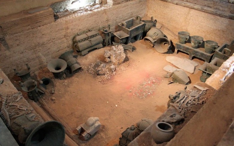 Китайские археологи во время раскопок столкнулись с необъяснимыми явлениями