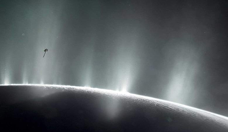 На спутнике Сатурна обнаружили признаки жизни