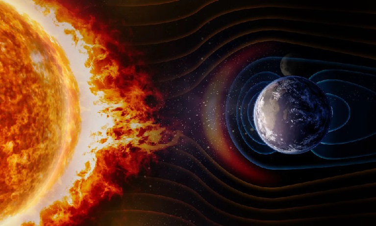 Вспышка на Солнце атаковала одновременно Землю, Луну и Марс