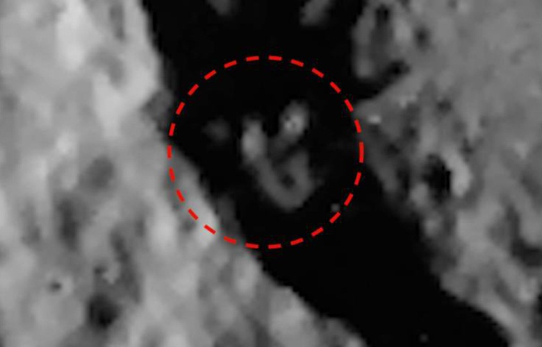 Загадочных гуманоидов нашли на снимках Меркурия и Луны