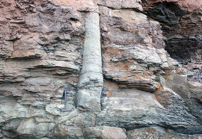 Необычным древним «трубам» в пещерах горы Байгун в Китае нашли объяснение