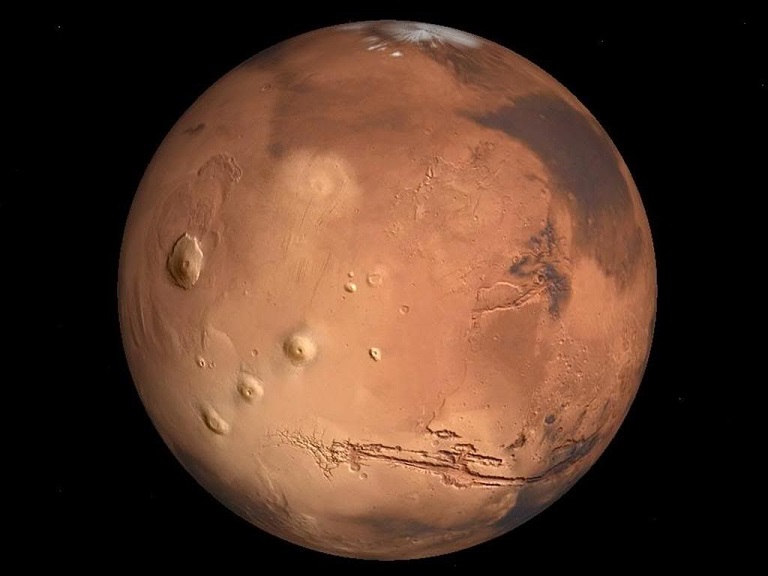Ученые зафиксировали ускорение вращения Марса