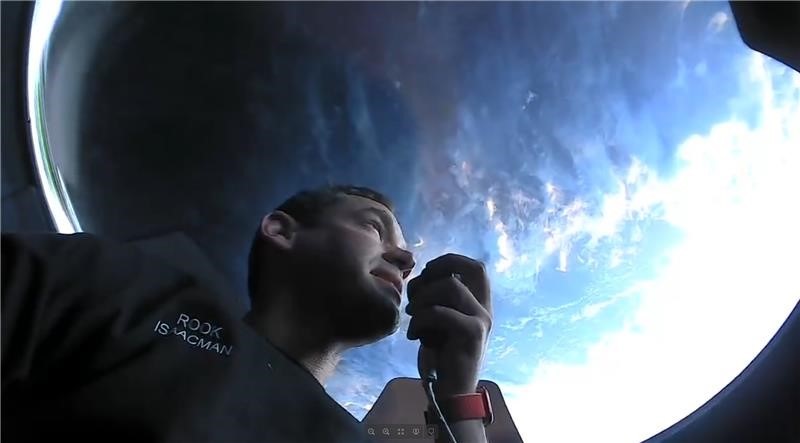 Миссия SpaceX демонстрирует удивительные кадры с околоземной орбиты